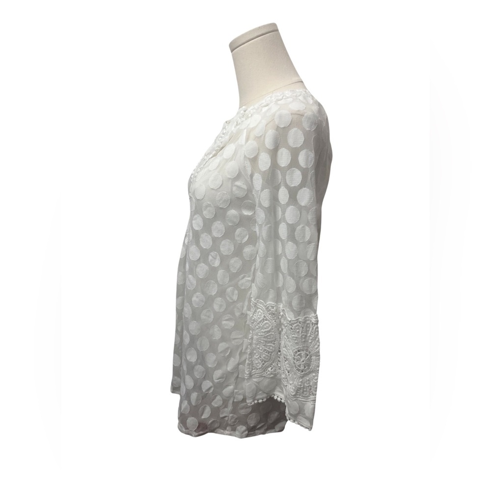 Alfani Woman Women’s White Lace Polka Dot & embroidered lace sleeve - size Small